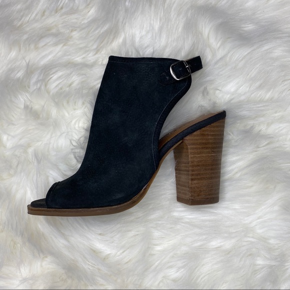 đź–¤SALE: price dropđź–¤Lucky Brand peep toe heels - Picture 4 of 7